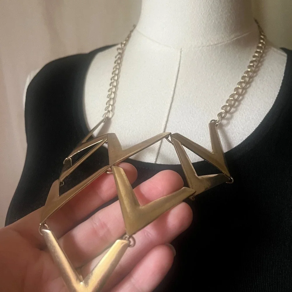 Vintage Gold Tone Geometric Chevron Statement Necklace Modernist Bib 19-22